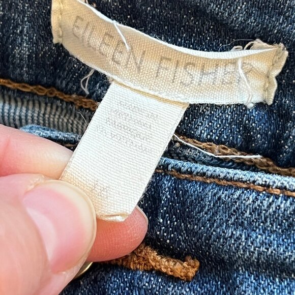 Eileen Fisher Blue Organic Cotton High-Rise Cropped Straight Denim Jeans, Size 1 - Picture 5 of 6